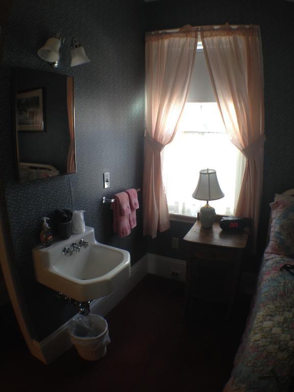 Bed and breakfast Lantana House 3*
